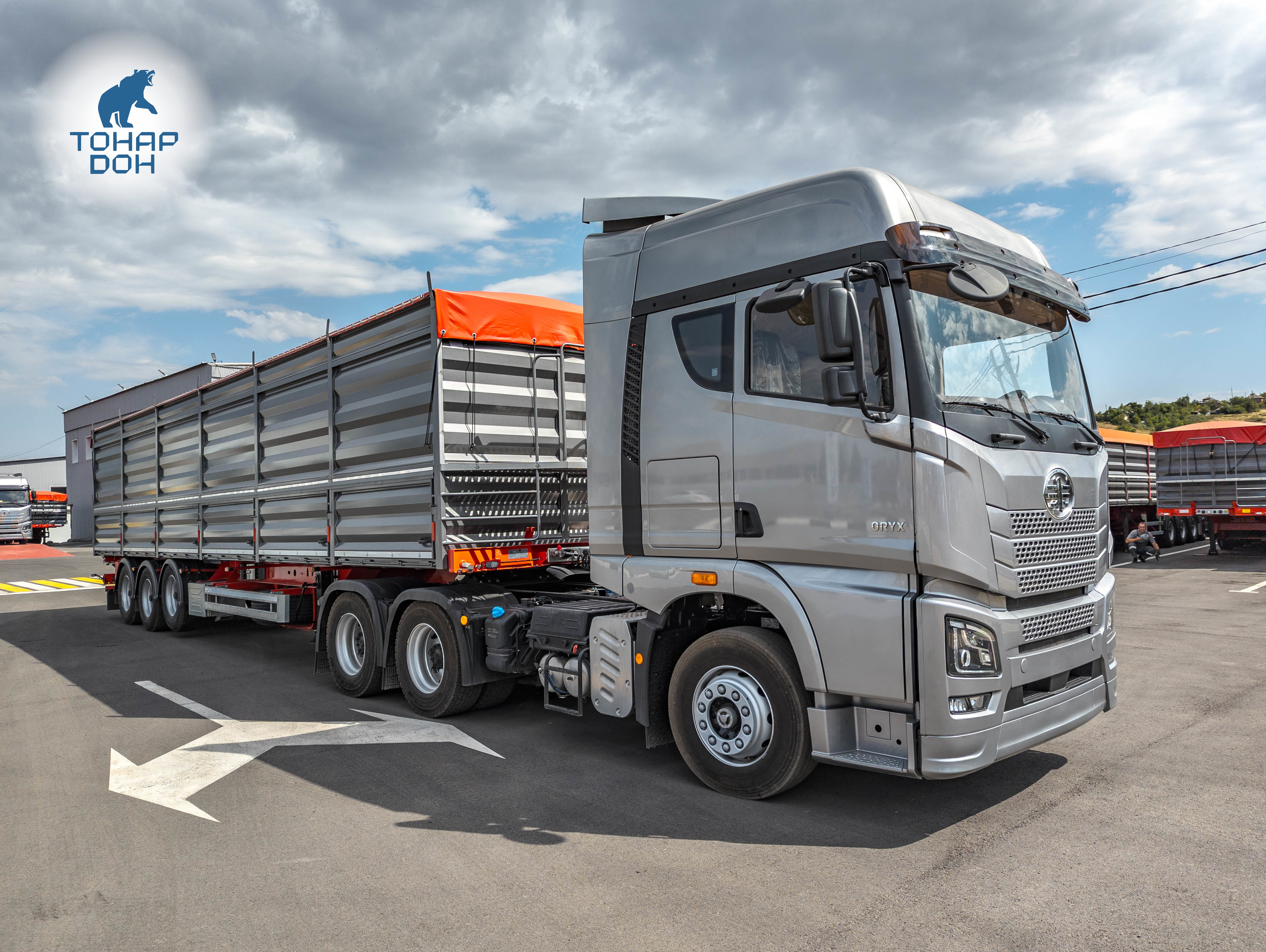 Зерновоз ТОНАР 99881 Б65 в лизинг