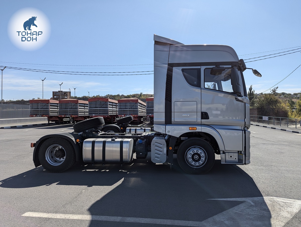 СЕДЕЛЬНЫЙ ТЯГАЧ FAW ORYX 4×2