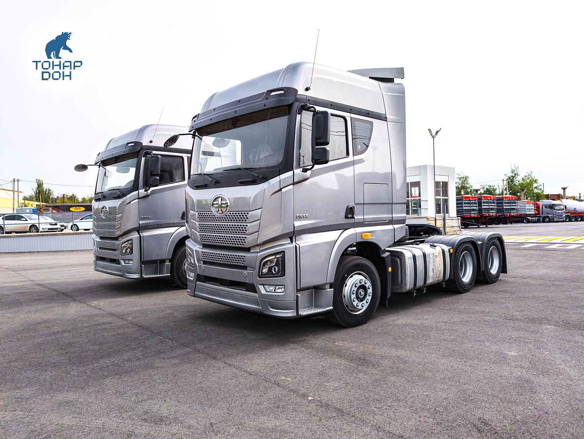 СЕДЕЛЬНЫЙ ТЯГАЧ FAW ORYX 6×4 в лизинг