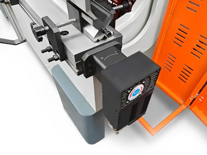 ПРЕСС ГИБОЧНЫЙ ГИДРАВЛИЧЕСКИЙ METAL MASTER PRESSMASTER 25110 PRO
